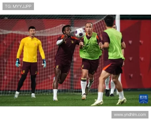 中国足球队全力备战世预赛 强势迎接未来关键战役