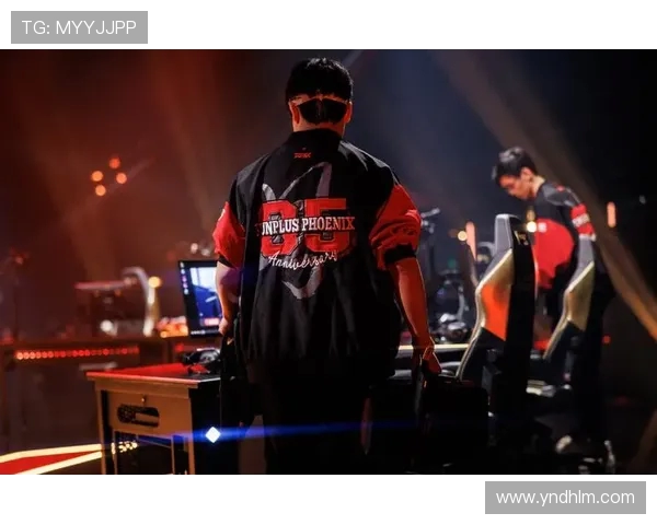 FPX在CSGO实力排名中创下新高，展现出强劲竞争力与团队协作能力