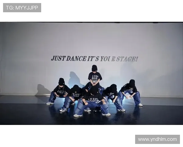 街舞文化的碰撞与融合上海街舞队整体压制的深层解析与反思 街舞文化的碰撞与融合上海街舞队整体压制的深层解析与反思